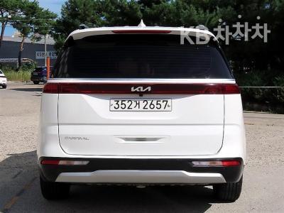 Kia Carnival — miniaturë 4