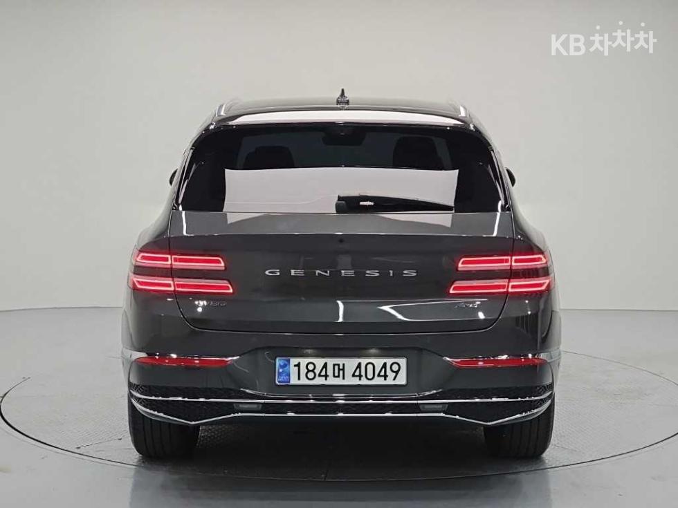2023 Genesis GV80 photo
