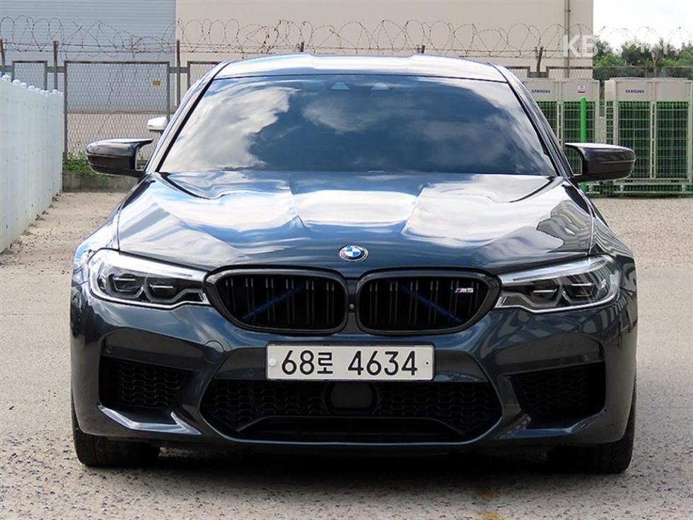 BMW M5