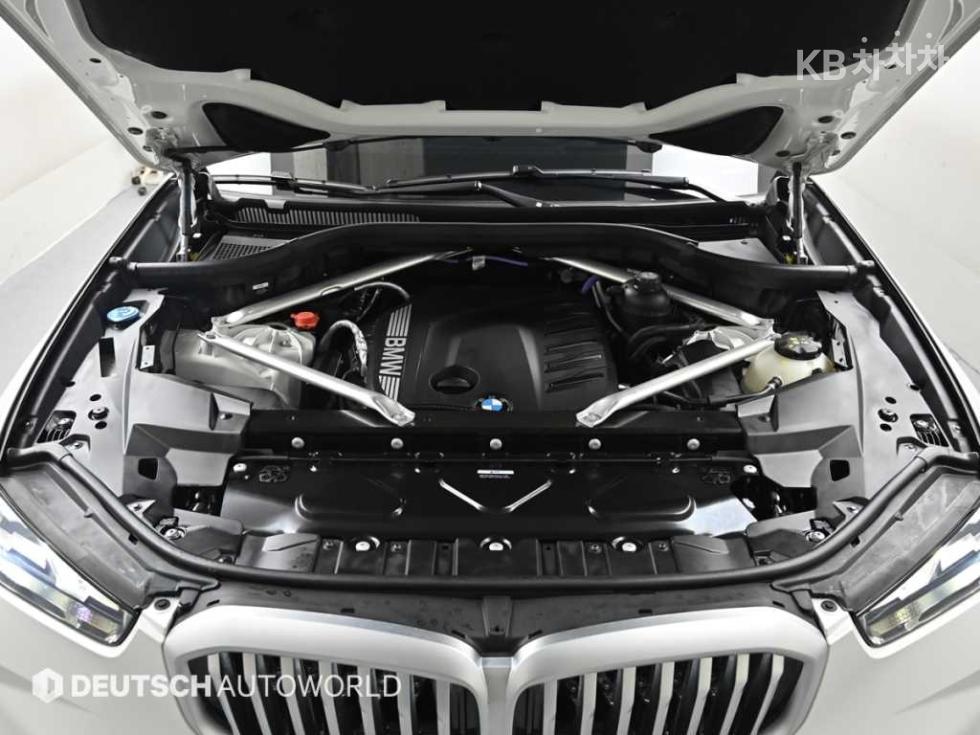BMW X5 — miniaturë 6