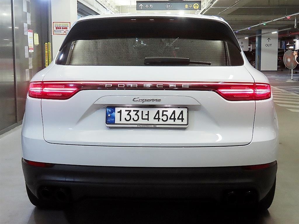 2023 Porsche (9Y0) photo