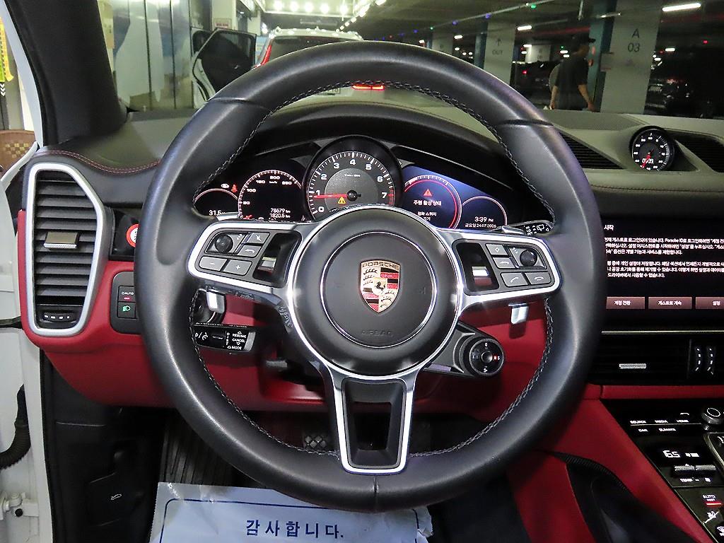 2023 Porsche (9Y0) photo