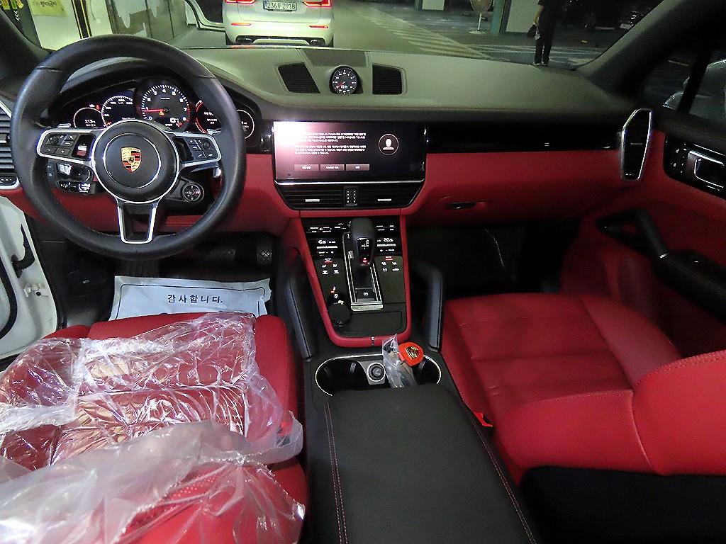 2023 Porsche (9Y0) photo