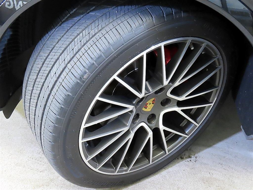 2021 Porsche (9Y0) photo
