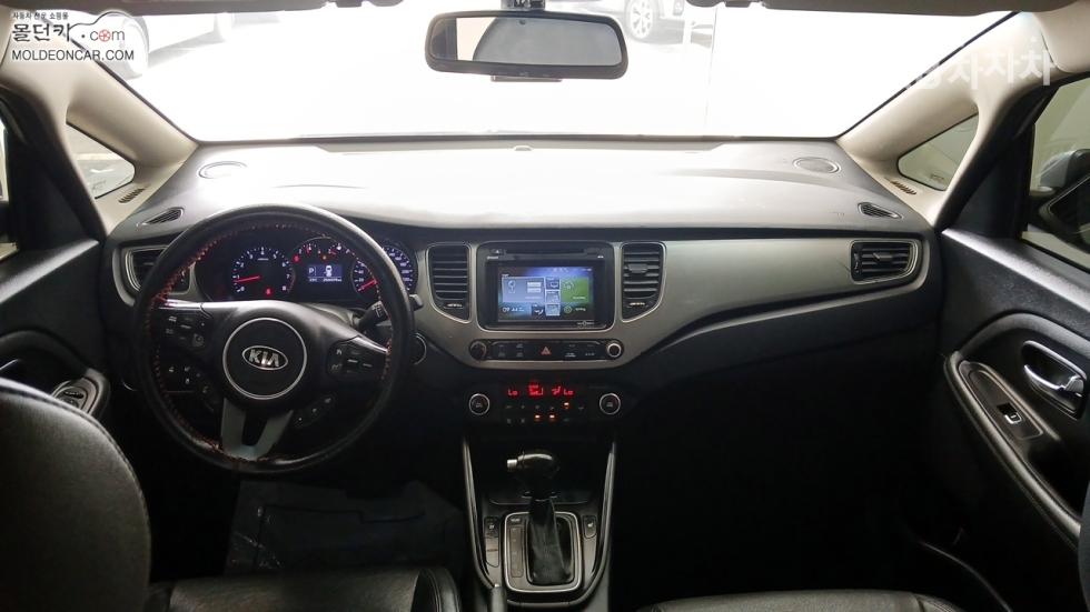 Kia Carens — miniaturë 7