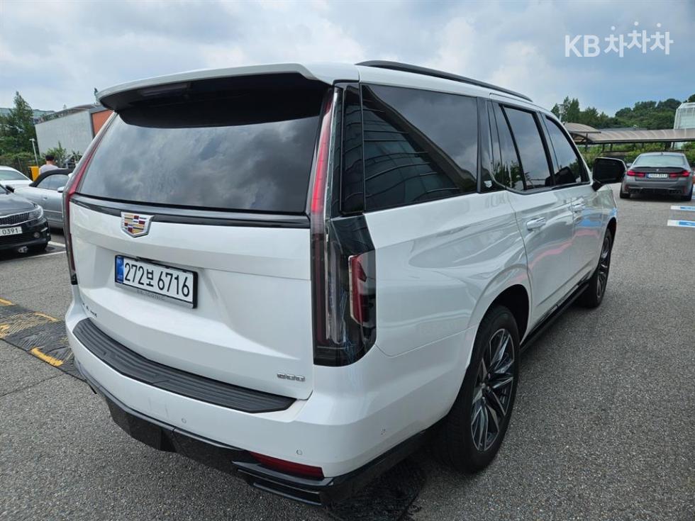 2023 Cadillac ESCALADE(5) photo