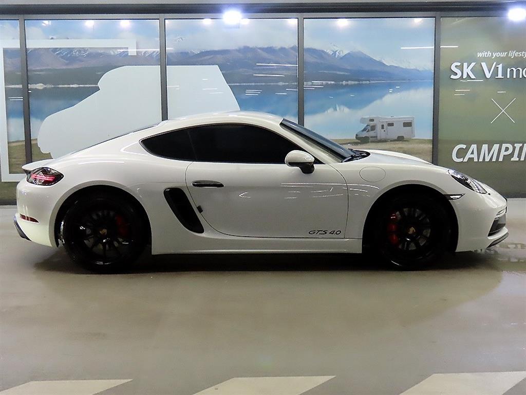 2022 Porsche (718) photo