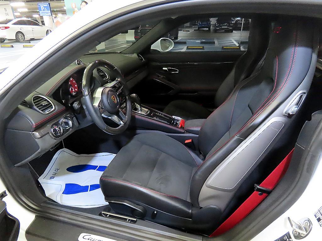 2022 Porsche (718) photo