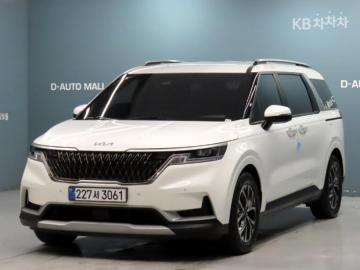 Kia Carnival 9-Seater Prestige — foto 1