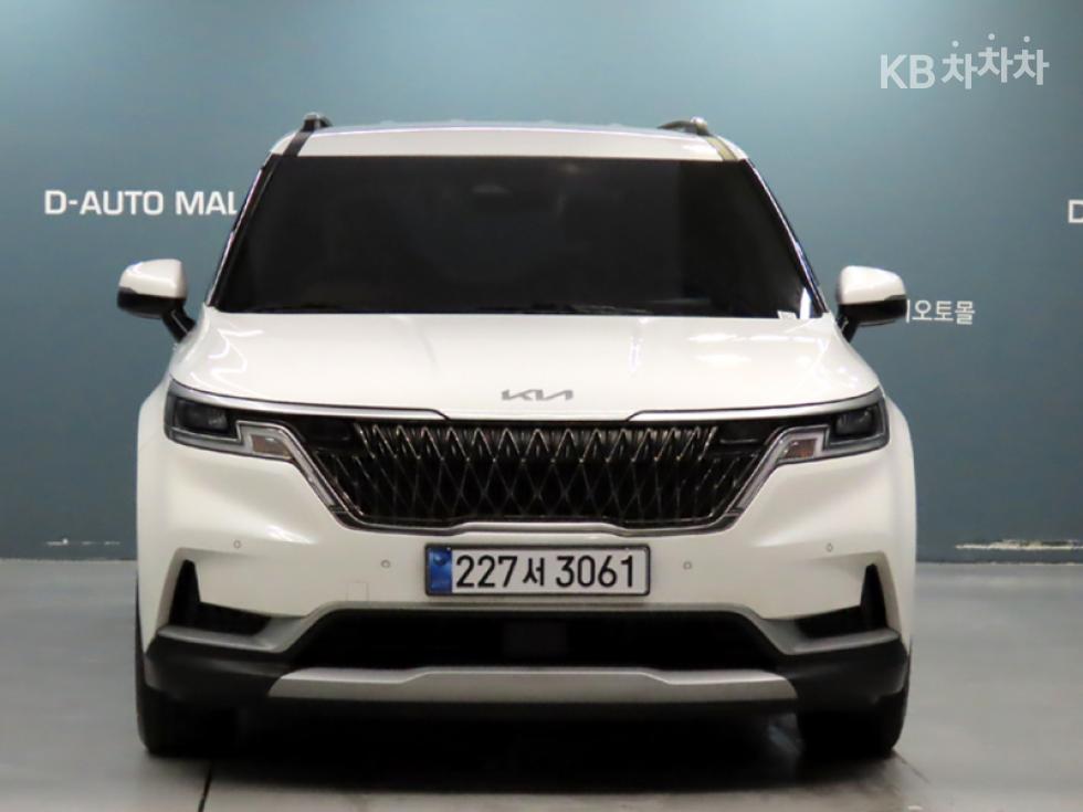 Kia Carnival — miniaturë 2