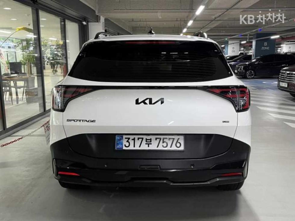 2025 Kia Used Car photo