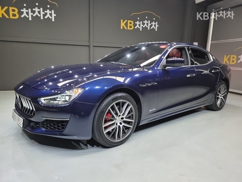 Maserati Гибли