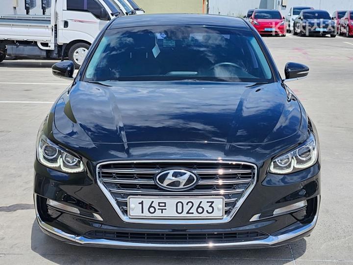 Hyundai Grandeur 렌터카 3.0 LPi 모던 기본형 — foto 1