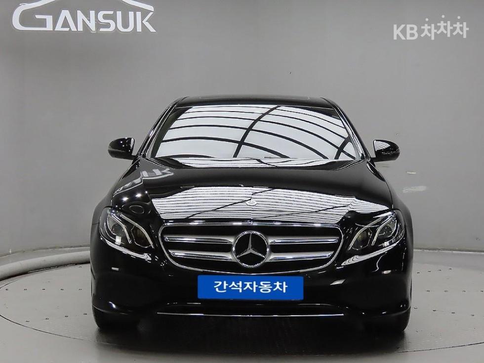 مرسيدس E-Class