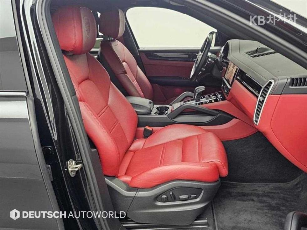 Porsche Cayenne — miniaturë 14