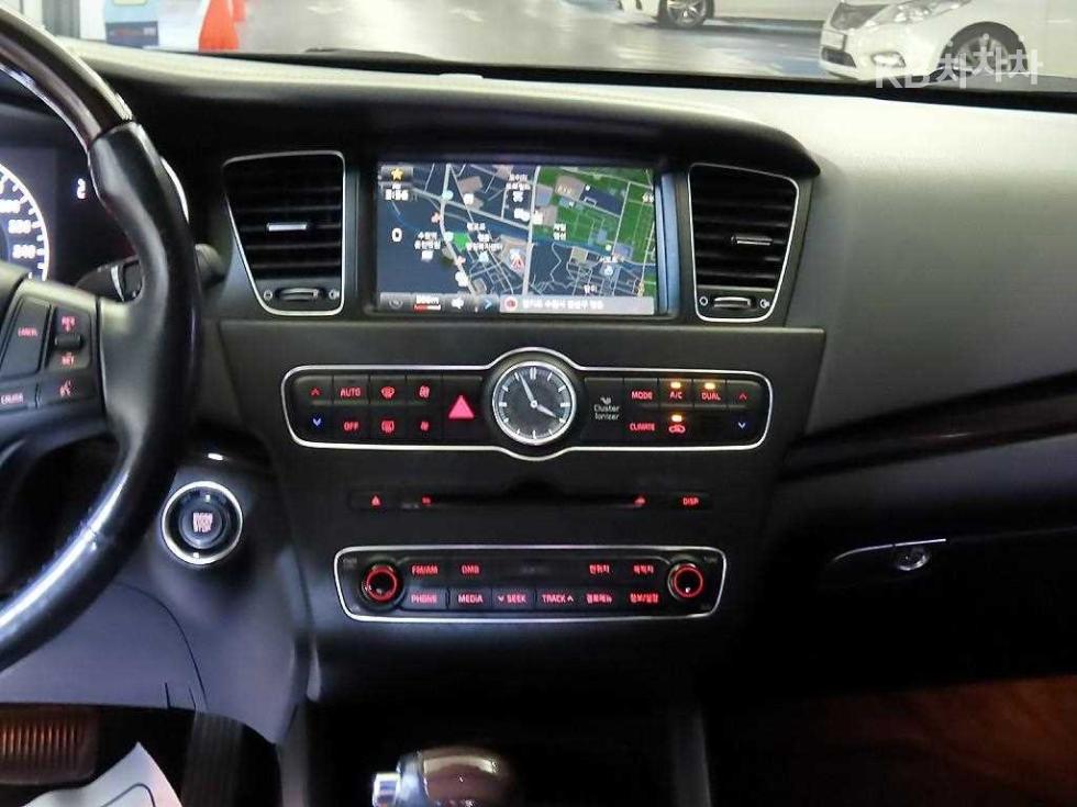 Kia K7 — miniaturë 11