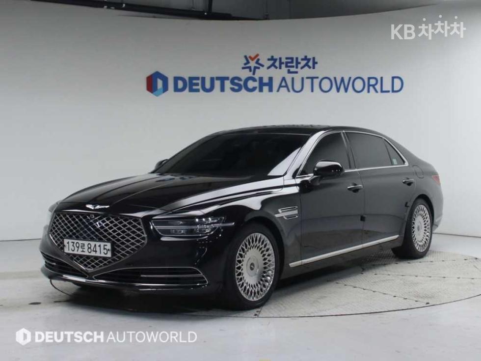 Genesis G90
