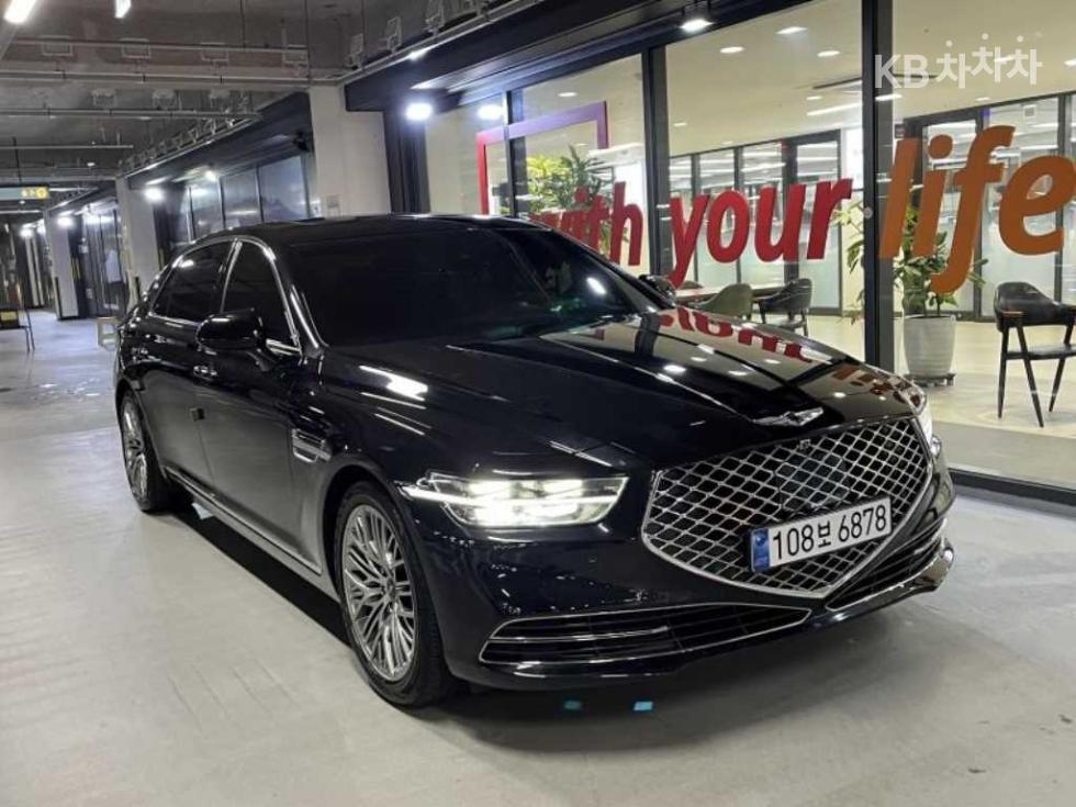 Genesis G90