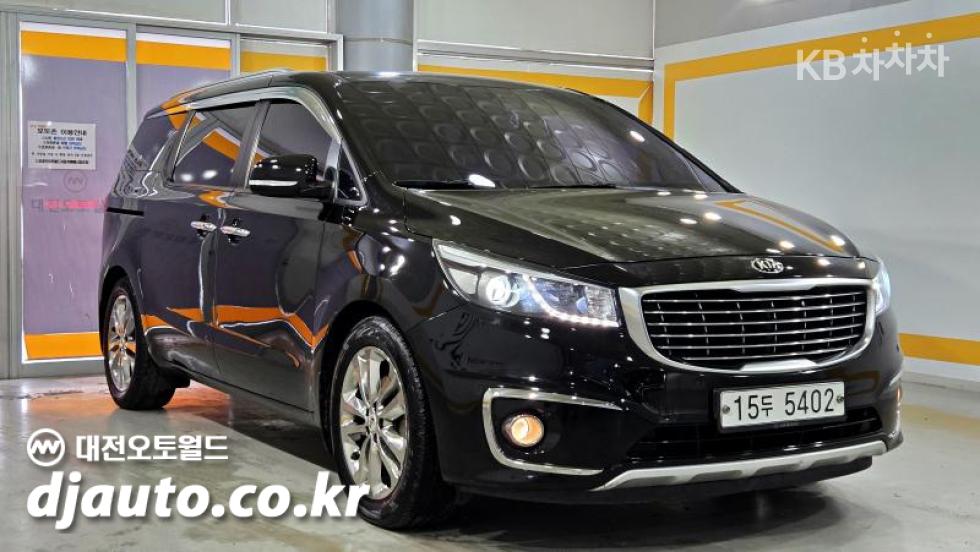 Kia Carnival — miniaturë 2
