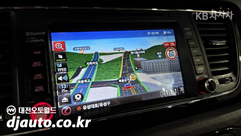 Kia Carnival — miniaturë 7
