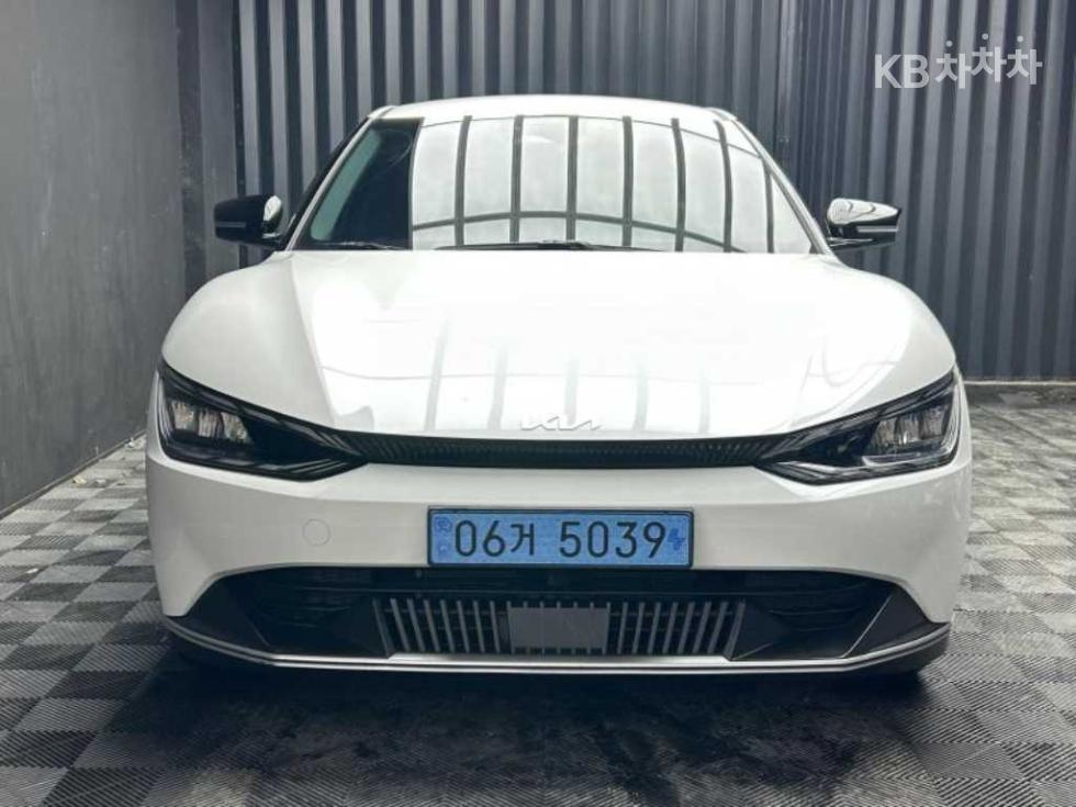 기아 EV6 2022년식 기아 EV6 롱 레인지 2WD 에어