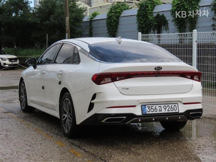 Kia K5 — miniaturë 3