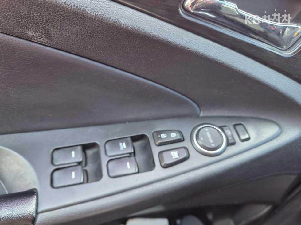 Hyundai Sonata — miniaturë 4