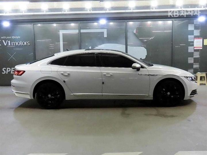 Volkswagen Arteon — miniaturë 3
