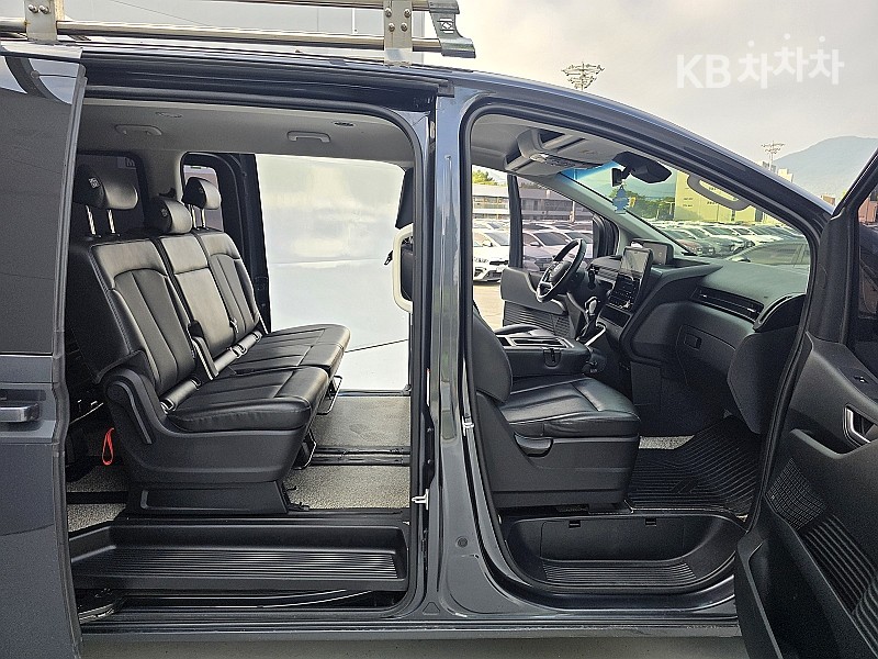 Hyundai Staria — miniaturë 21