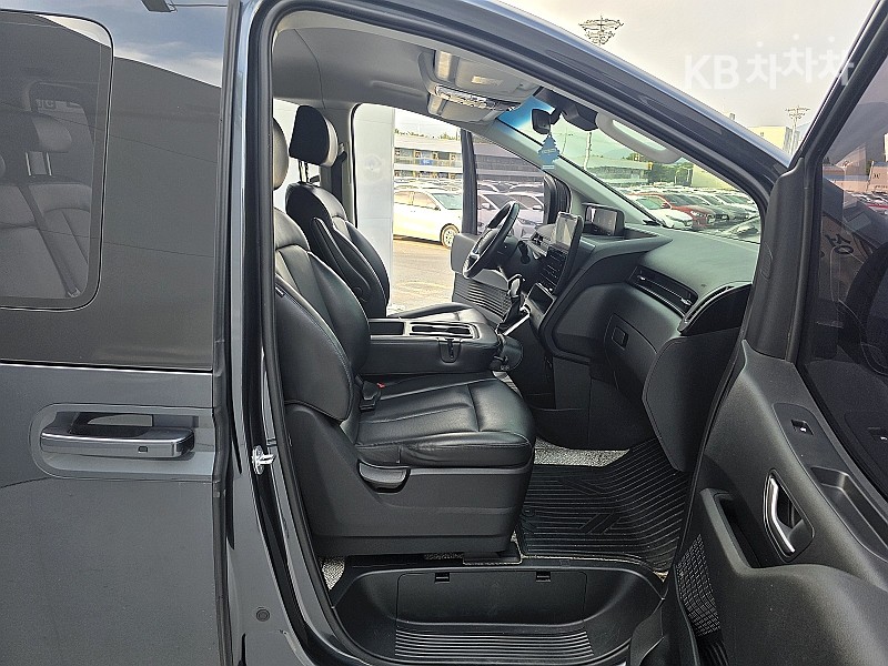 Hyundai Staria — miniaturë 25