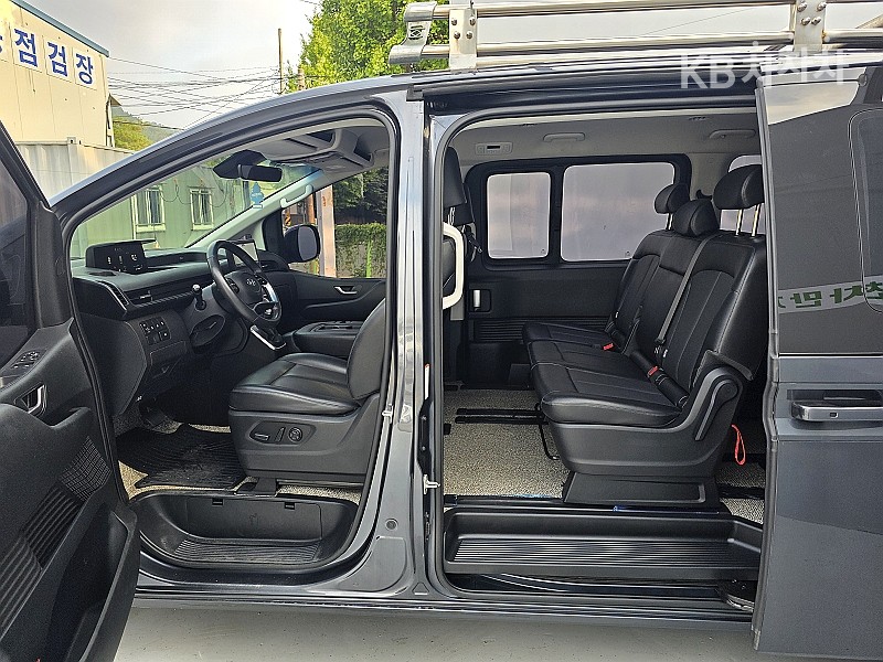 Hyundai Staria — miniaturë 31