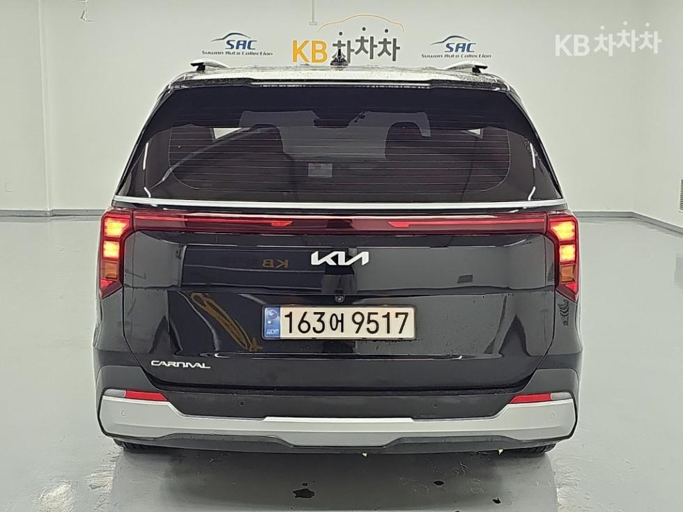 Kia Carnival — miniaturë 3