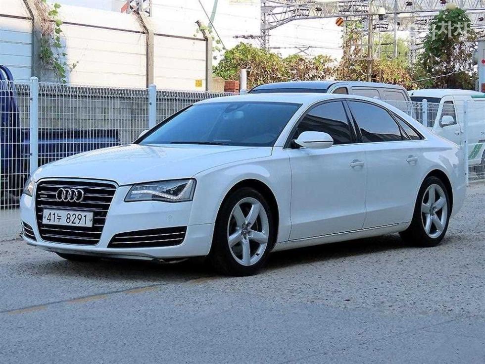 Audi A8