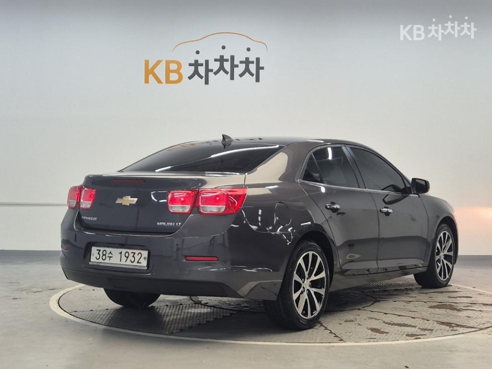 Chevrolet Malibu — miniaturë 3