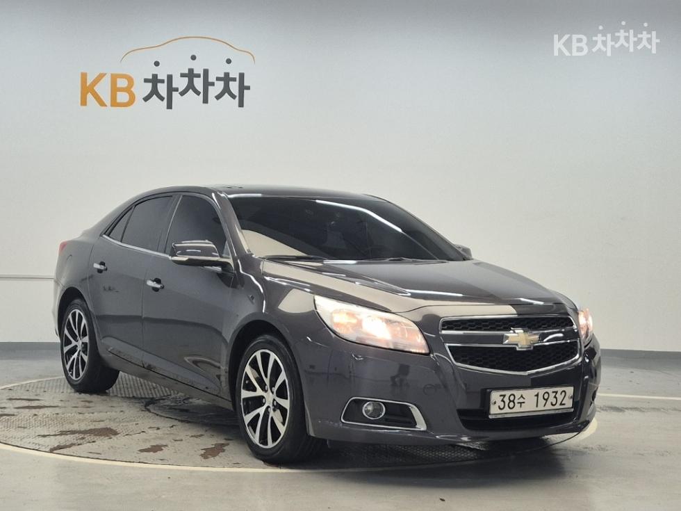 Chevrolet Malibu — miniaturë 4