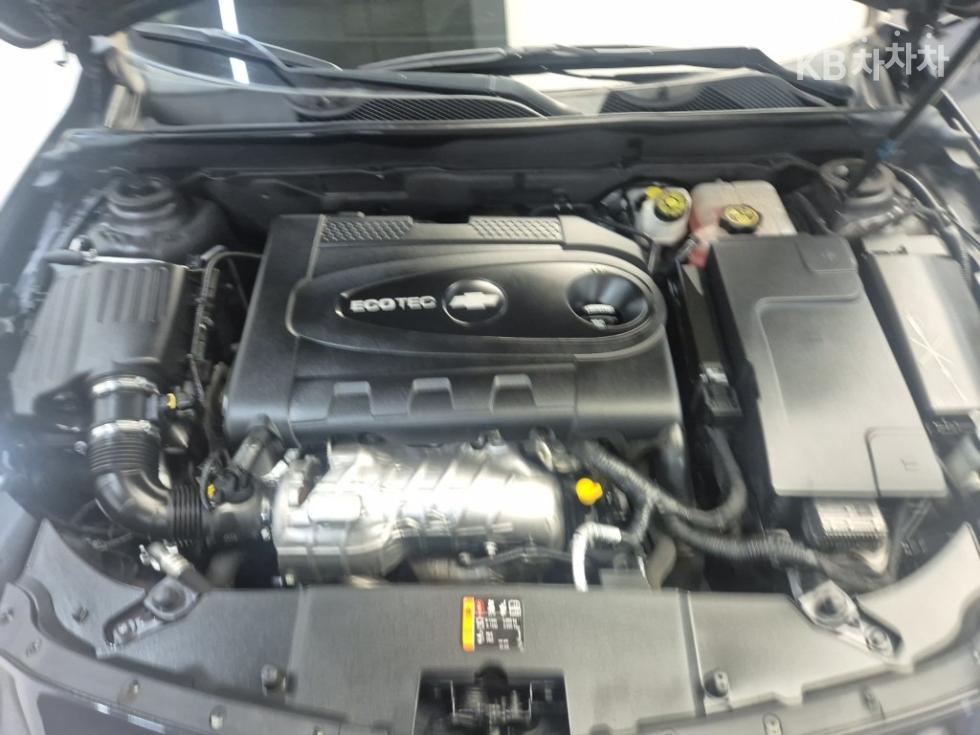 Chevrolet Malibu — miniaturë 5