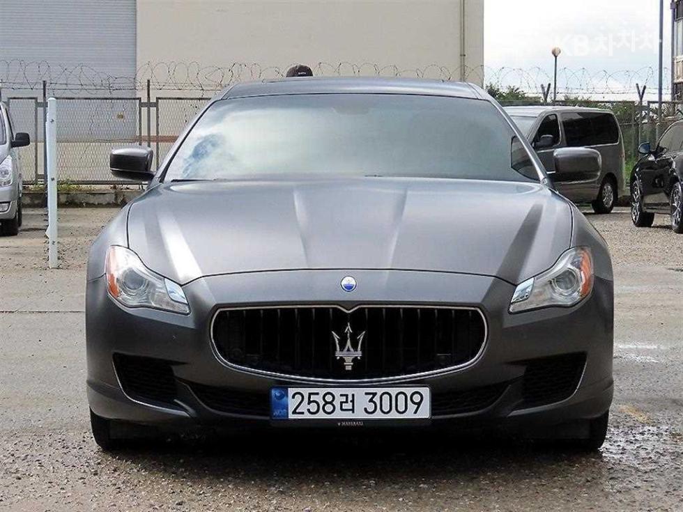 Maserati Quattroporte