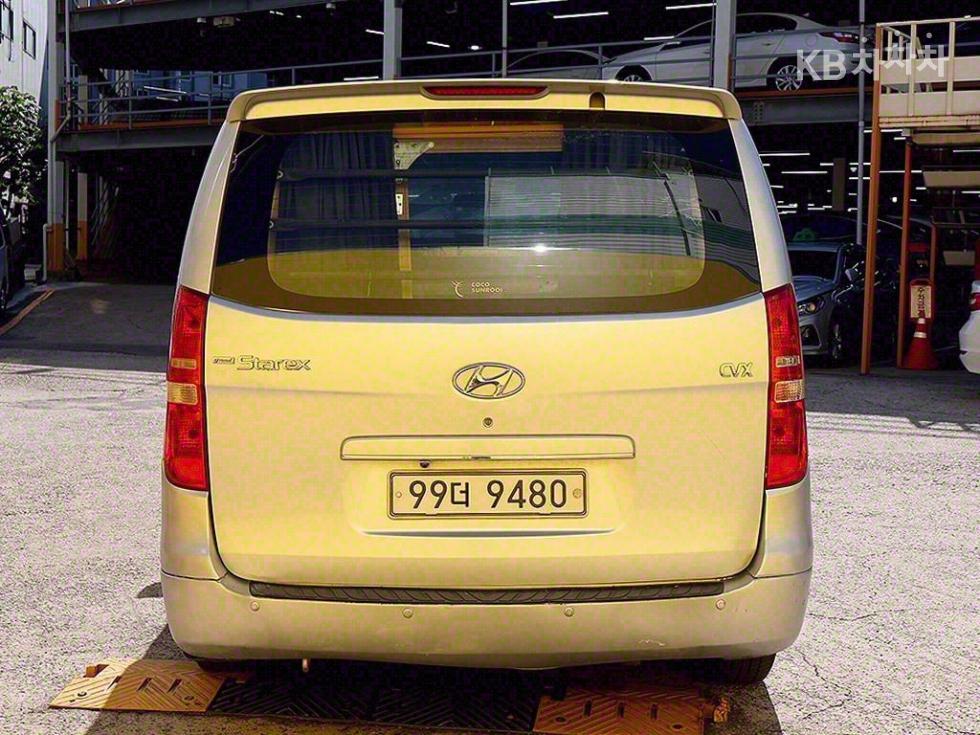 Hyundai Starex — miniaturë 3