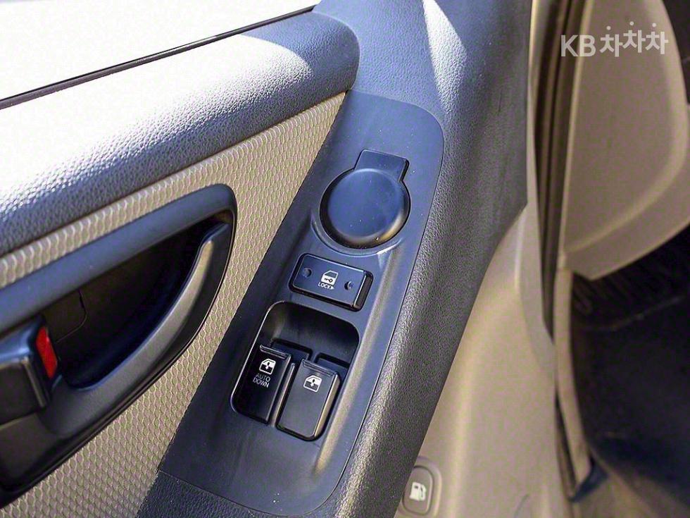 Hyundai Starex — miniaturë 11