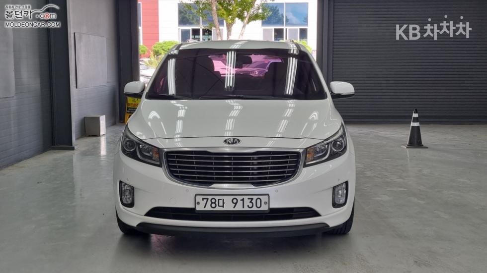 Kia Carnival — miniaturë 3