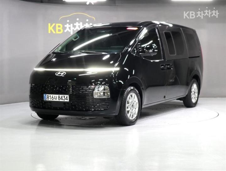 Hyundai Staria HEV 1.6 Cargo 5-Seater Modern — foto 1