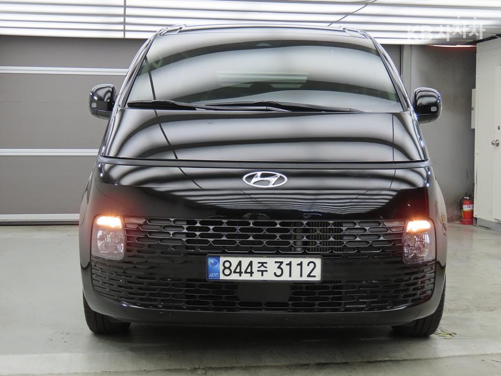 Hyundai Staria — miniaturë 2