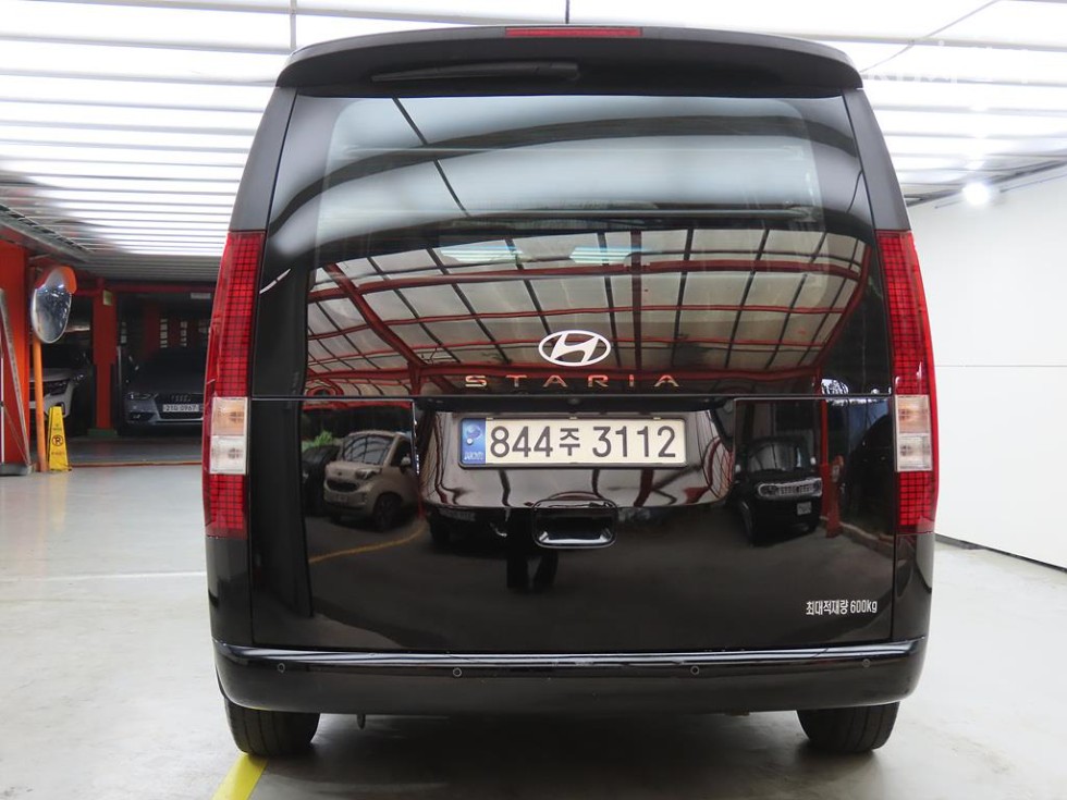 Hyundai Staria — miniaturë 3