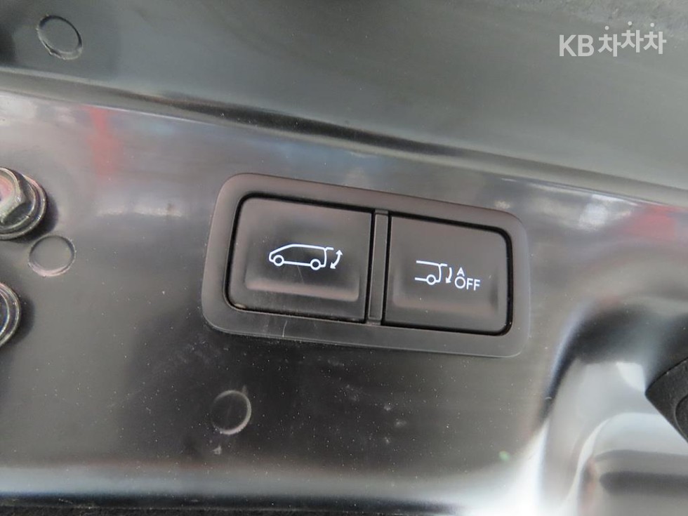 Hyundai Staria — miniaturë 15