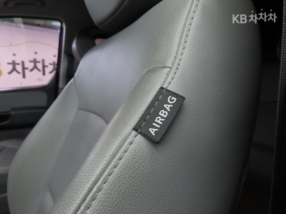 Hyundai Starex — miniaturë 13