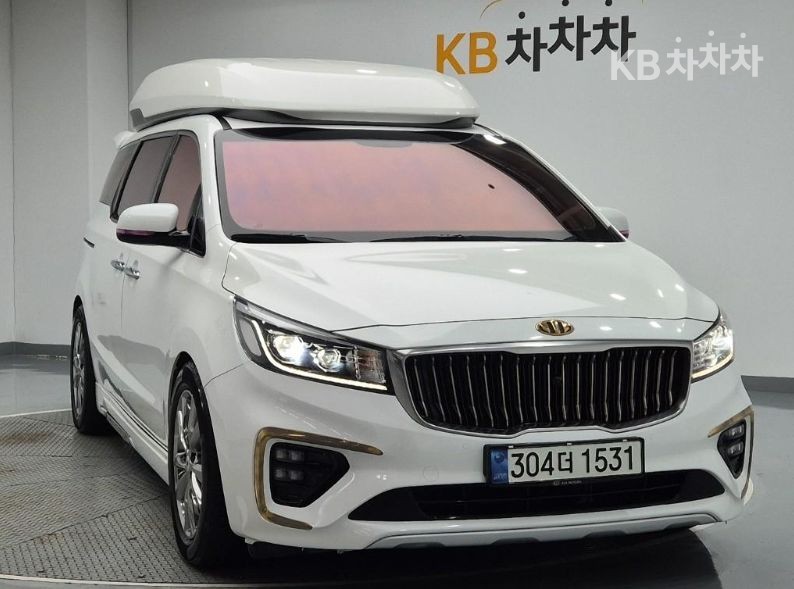 Kia Carnival — miniaturë 2