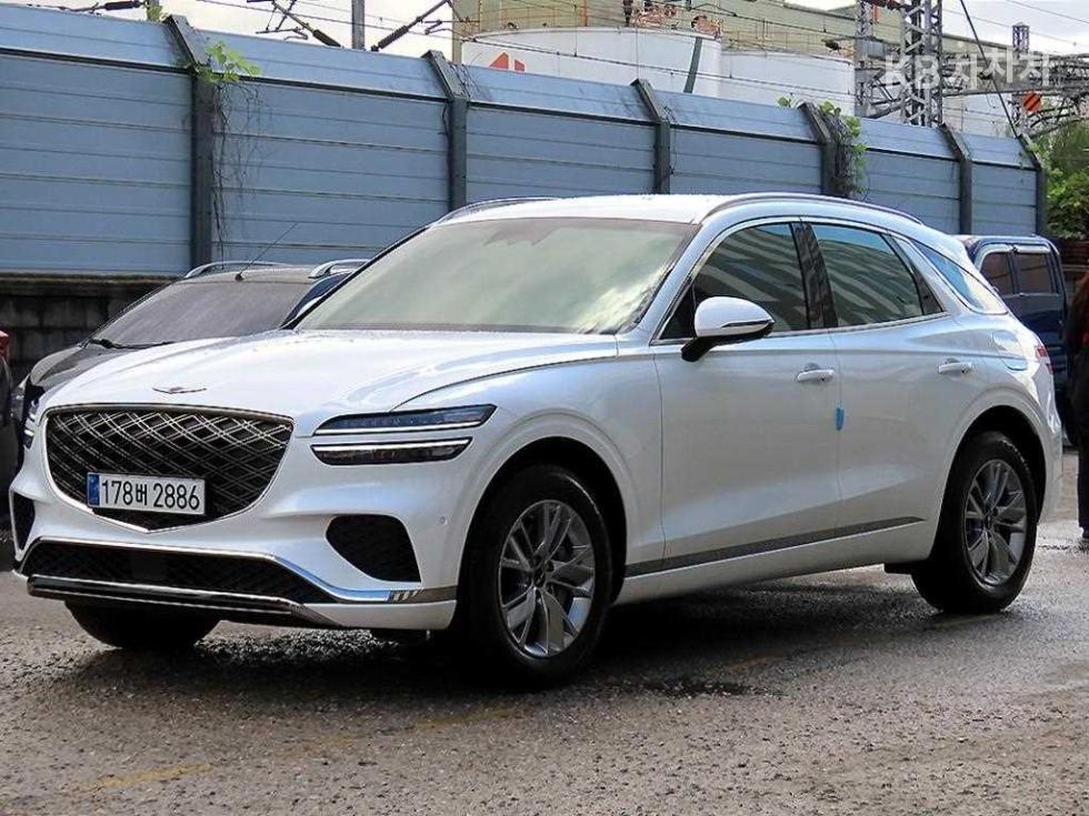 Genesis GV70
