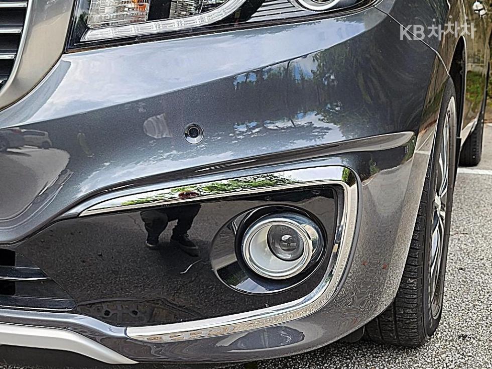 Kia Carnival — miniaturë 15