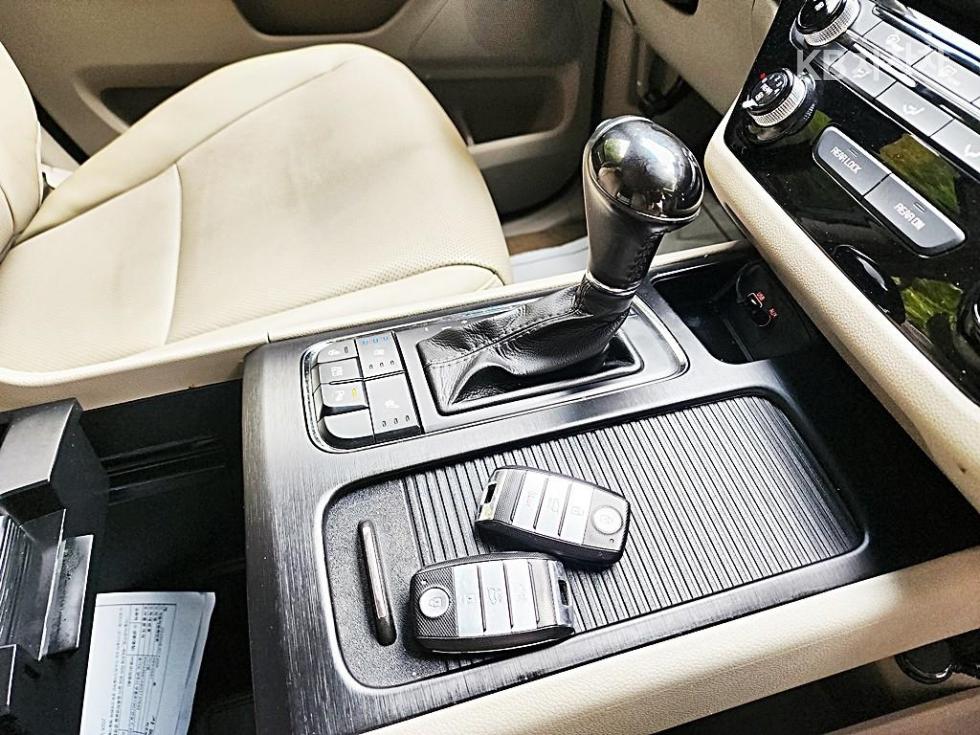 Kia Carnival — miniaturë 19