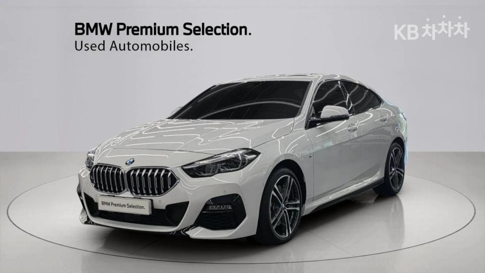 2024 BMW 2 series 220i M Sport Package